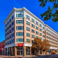 Best Western Carlton Plaza