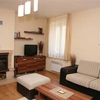 Mountain Lake Apartment