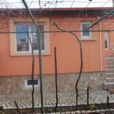 Tainov House