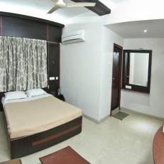 Hotel Blue Moon