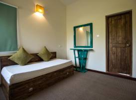 Acorn Hideaway Resort & Spa