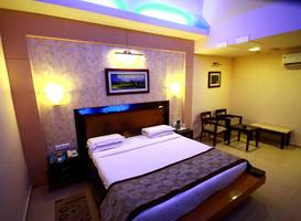 Hotel Holiday Resort