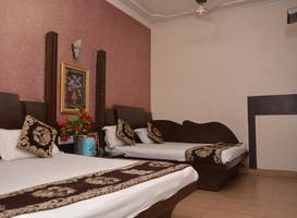 Hotel Yatri International