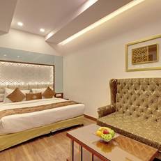 Hotel Swaran Palace