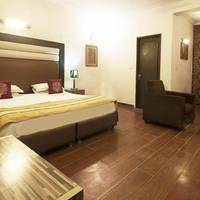 Golden Leaf Hotel