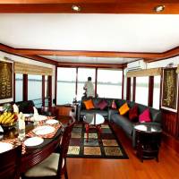 Grand Nirvana House Boat