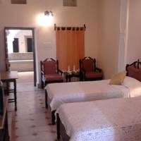 Narayan Niwas Palace
