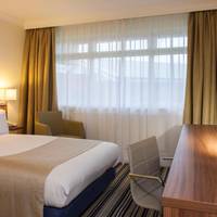 Holiday Inn Garden Court