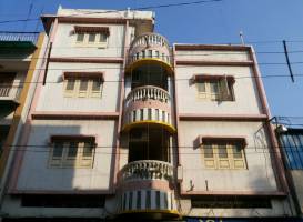 Hotel Giri