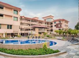 Crescent Resort