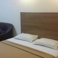 Hotel Jansi Deluxe