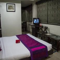 OYO Rooms Chetak Bridge