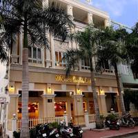 Moonlight Hotel Saigon South