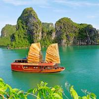 Bien Ngoc 12 Cruise