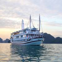 Signature Royal Halong Cruise
