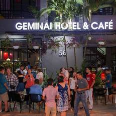 Geminai Hotel & Cafe