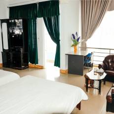 Tu Quy Hotel