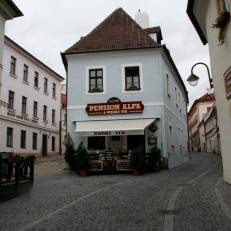 Pension Alfa & Whisky Pub