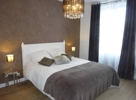 Brest Suite Home