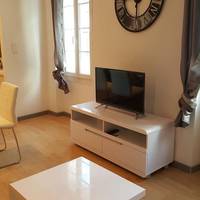 Duplex dans maison de village