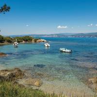 Apartment Six Fours with Sea View I