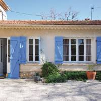 Holiday Home Six Fours Les Plages I