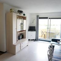Sunny Cosy 2 Room Aptartment on the Beach