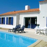 Holiday home Saint Jean de Monts 44 with Outdoor Swimmingpool