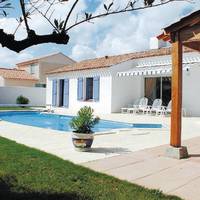 Holiday home Saint Jean de Monts 45 with Outdoor Swimmingpool