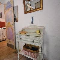Two-Bedroom Holiday home Roussillon 0 02