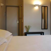 Ruthenium Hotel