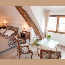 Villa Mons