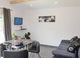 One-Bedroom Holiday Home in Montfavet