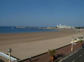 Rental Apartment Face Plage Et A 2 Pas De Tous Commerces 3