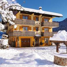 Chalet with Appartements - F 017.022-24