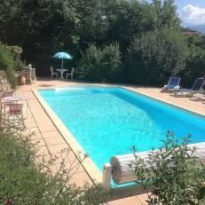 Studio independant dans villa avec piscine a Gap