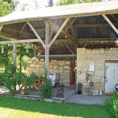Two-Bedroom Holiday home Chinon with a Fireplace 05