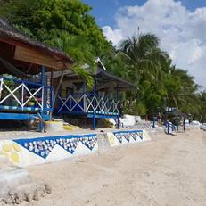 Casa de la Playa Beach Resort