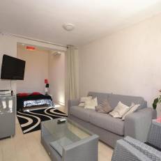 One-Bedroom Holiday Home in Bollene