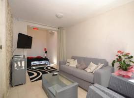 One-Bedroom Holiday Home in Bollene