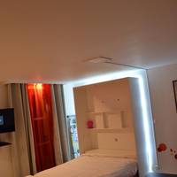 Montmartre Apartments