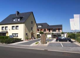 Gastehaus & Weingut Hubertushof