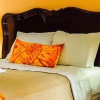 Mariscal Hotel & Suites