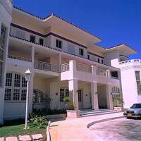 Comodoro Y Bungalow