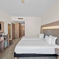 Novotel World Trade Centre Dubai
