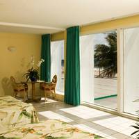 Tropic Cay Beach Resort