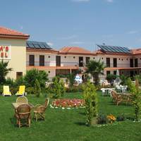 Mom'S Hotel