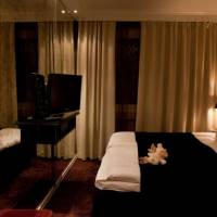 City Hotel