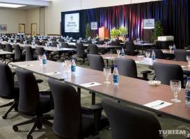 Sheraton Midwest City Hotel at the Reed Conference