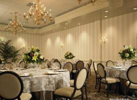 Sheraton Suites Fairplex